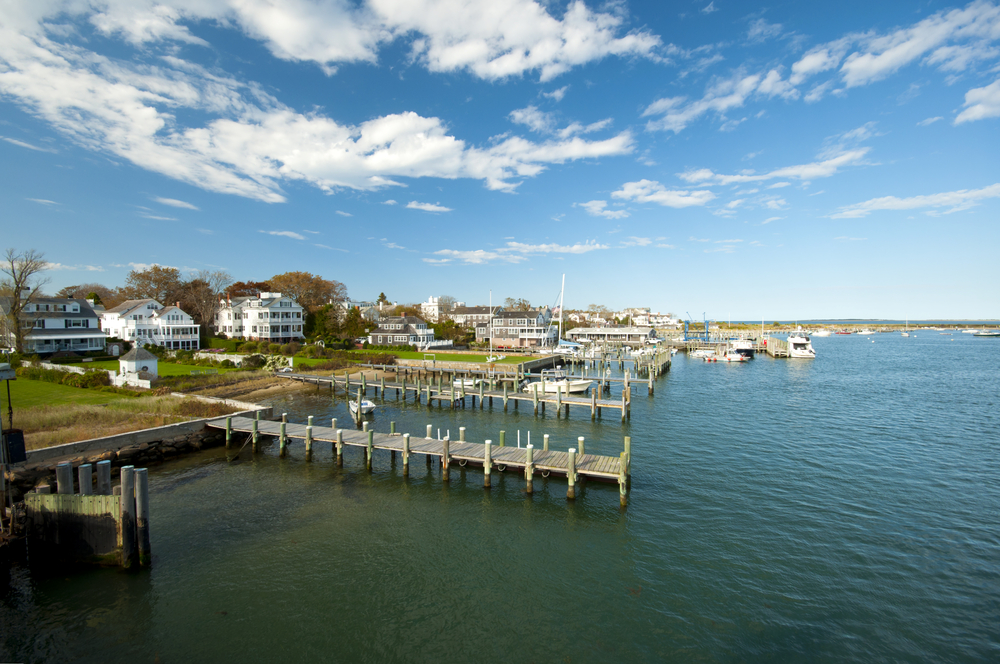 View on Edgartown Harbour, New England, Massachusetts, USA © AR Pictures / Shutterstock