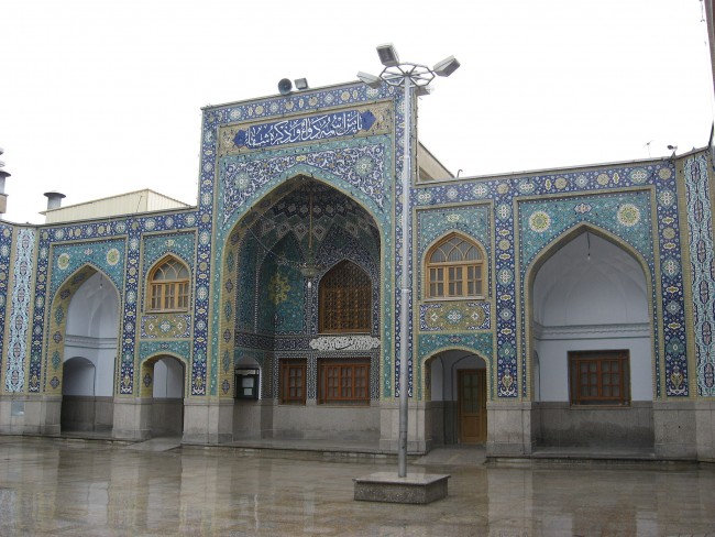 Shah Abdol Azim Shrine Courtyard | © Agha Nader/WikiCommons