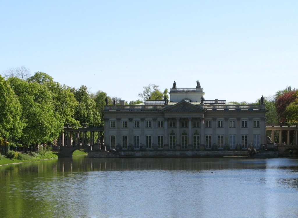 Łazienki Palace, is more romantically termed ‘Palace on the Isle' © Paweł Kabański / Flickr 