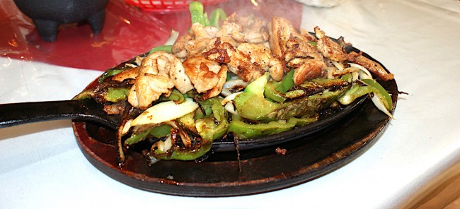 Sizzling fajitas | © Bradley Gordon/Flickr