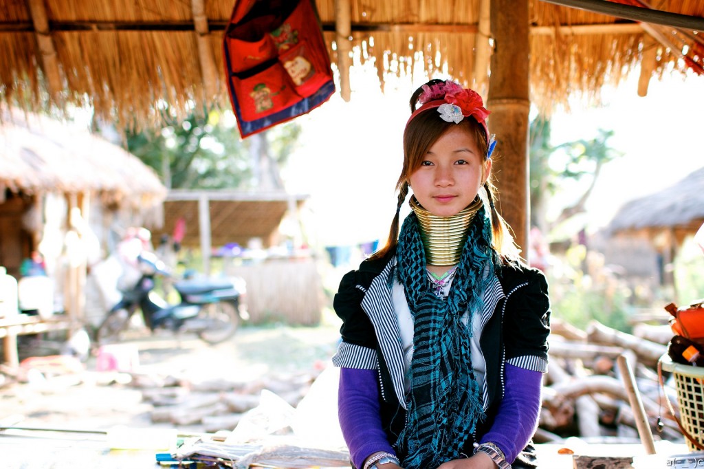 Long Neck Karen tribal girl|©anson chu/Flickr