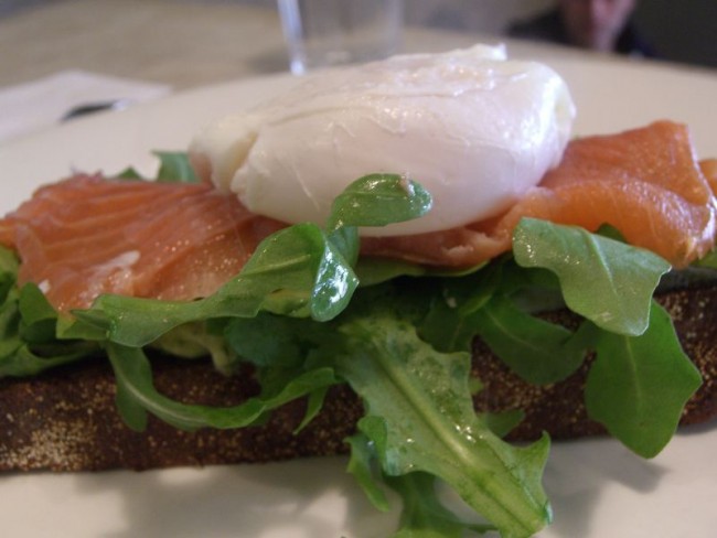 Eggs and Salmon on Rye | © Alpha/Flickr 