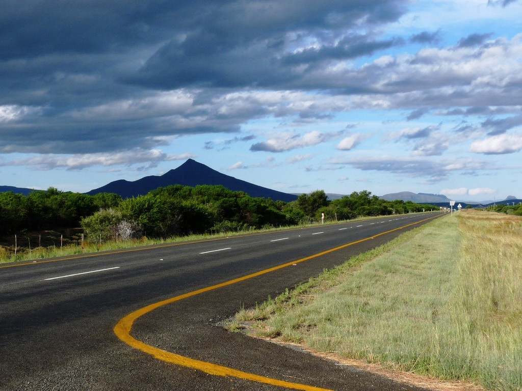 R61 from Aberdeen to Beaufort West © Cocosarron / Flickr