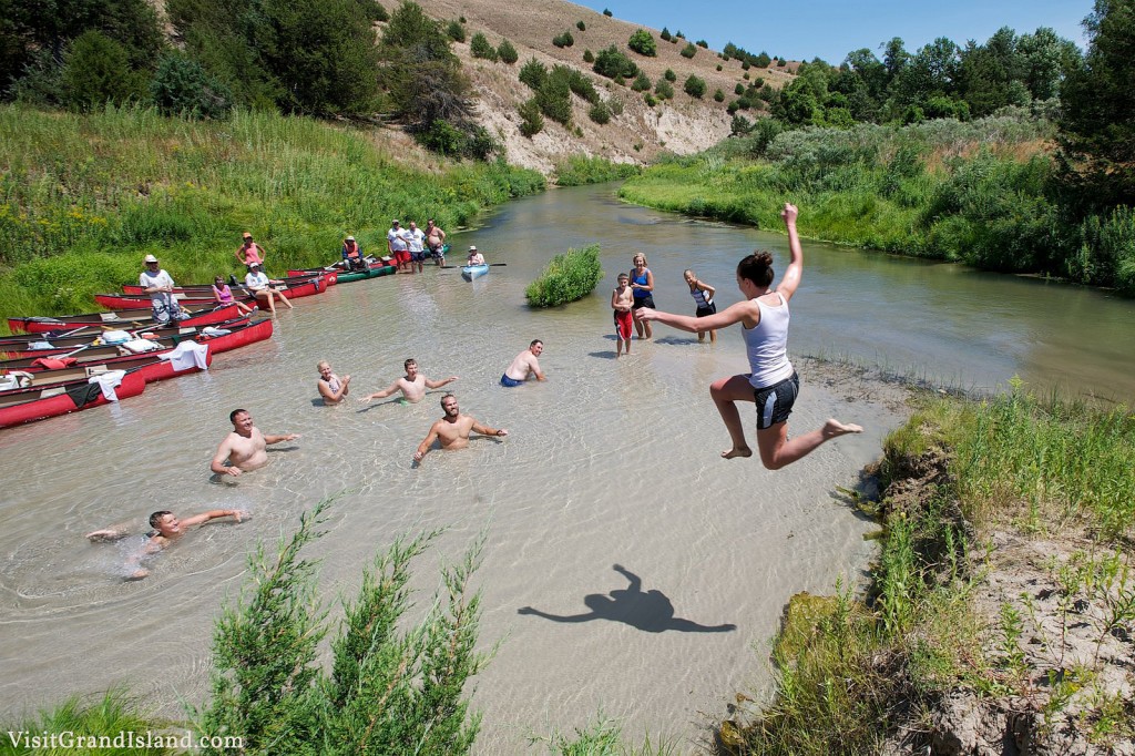 Swimming in the Dismal River ©Visit Grand Island 