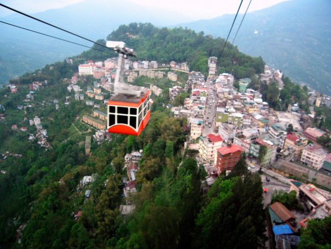 Ropeway Car Travelling Over Gangtok City (C) Flickr/Kalyan Neelamraju
