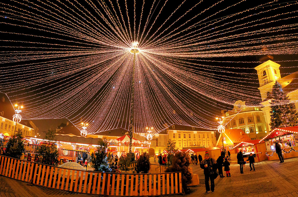 Christmas Fair in Sibiu Grand Square | © Neighbor's goat/WikiCommons