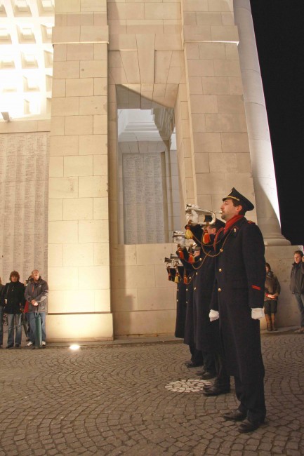 Four local fire men volunteer to sound the Last Post every evening | © Wernervc/Wikimedia Commons