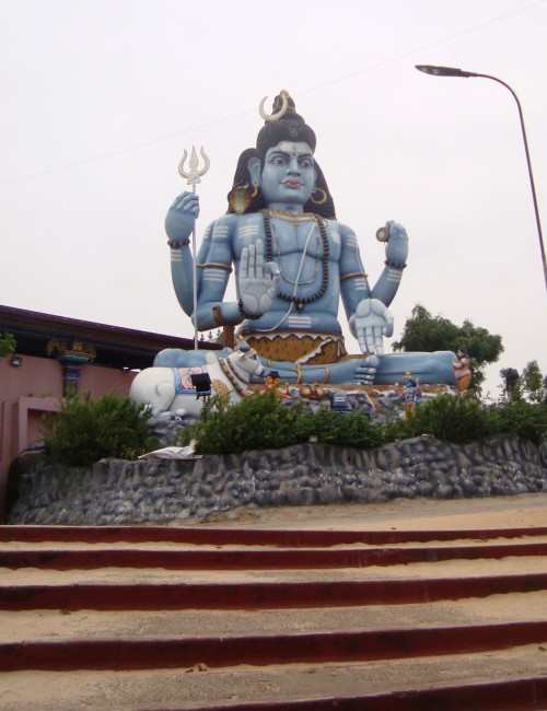 Shiva statue at Konneshwaram temple, Trincomalee - photo by Nicole Figueiredo