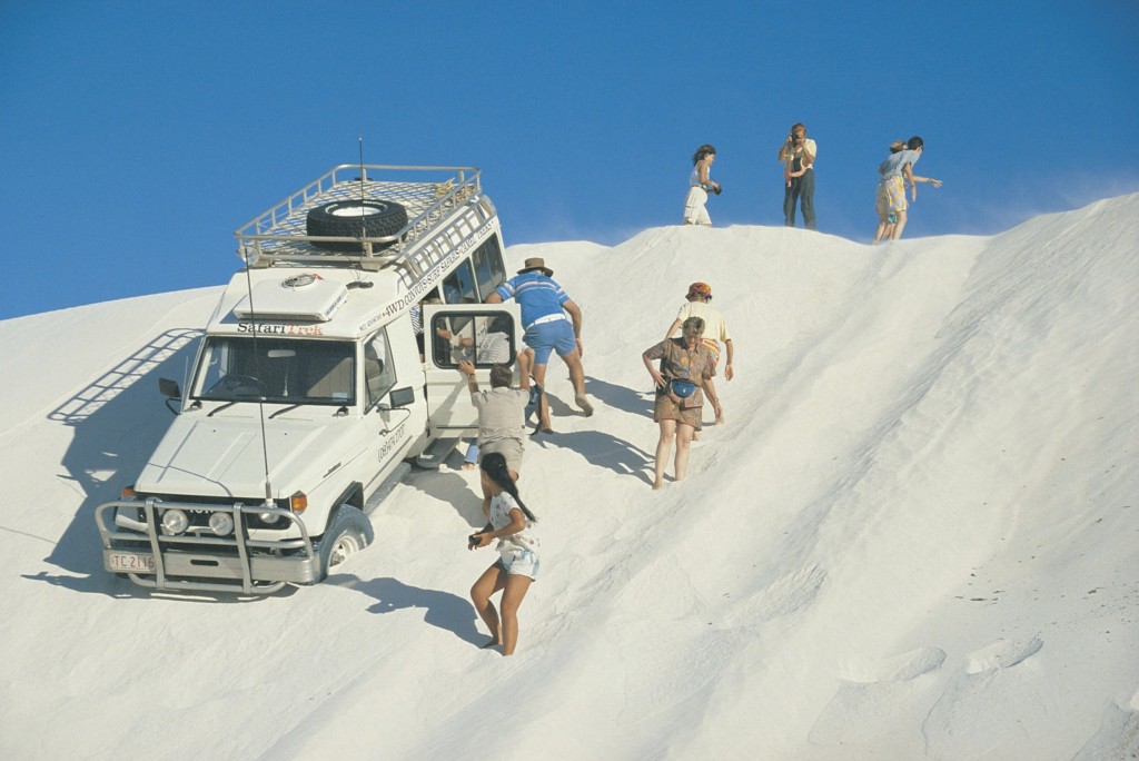 Safari Trek 4 wheel drive on sand dunes at Lancelin | Courtesy of Tourism Western Australia