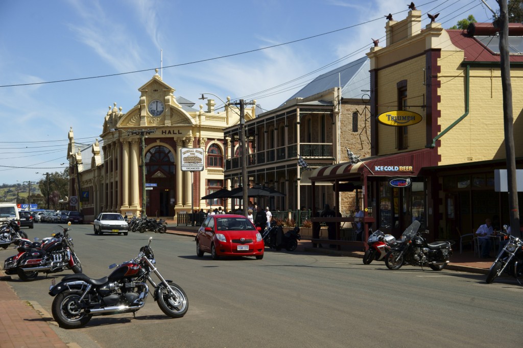 Avon Terrace streetscape, in York | Courtesy of Tourism Western Australia