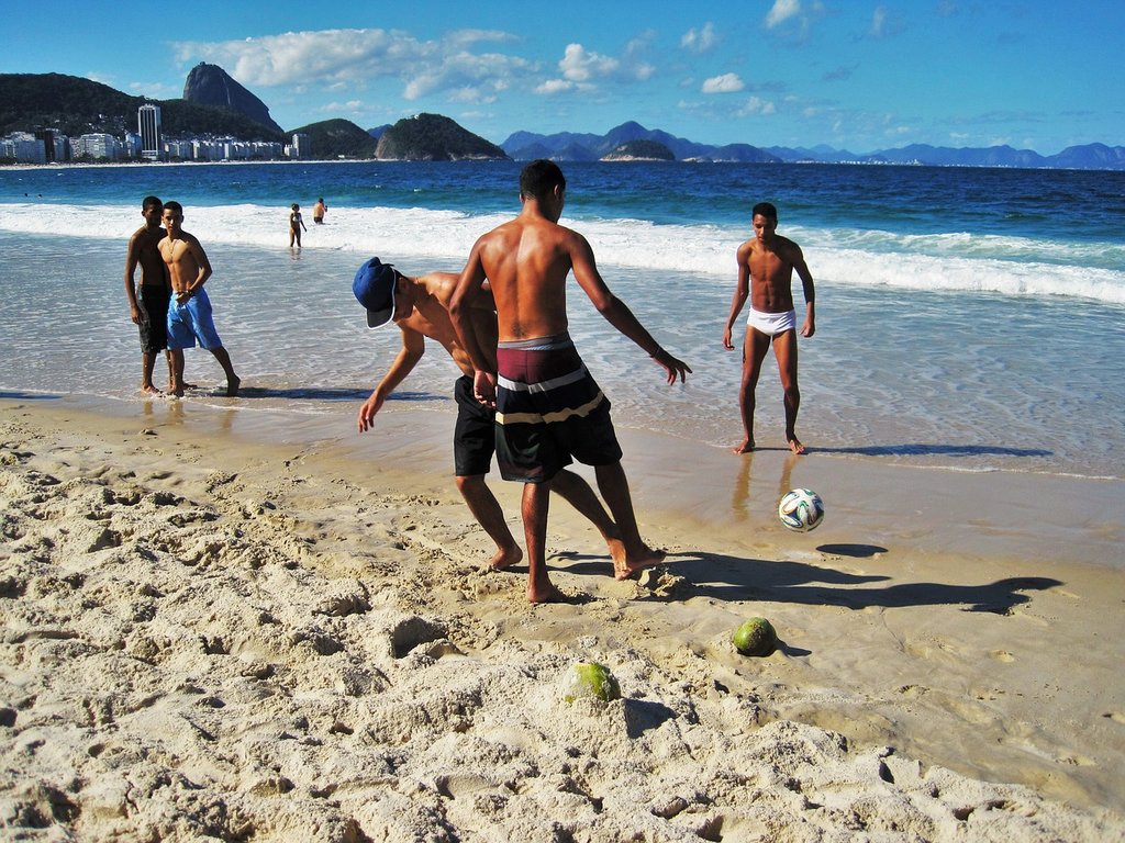 7 Best Beach Sports To Play In Rio De Janeiro