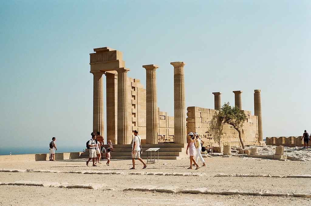 The Acropolis of Lindos, Rhodes | © Alex Grechman/Flickr