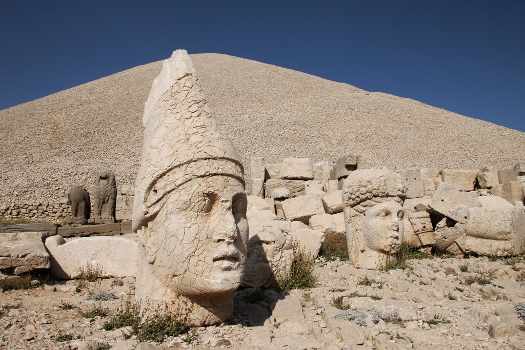 Mount Nemrut | © Klearchos Kapoutsis /Flickr