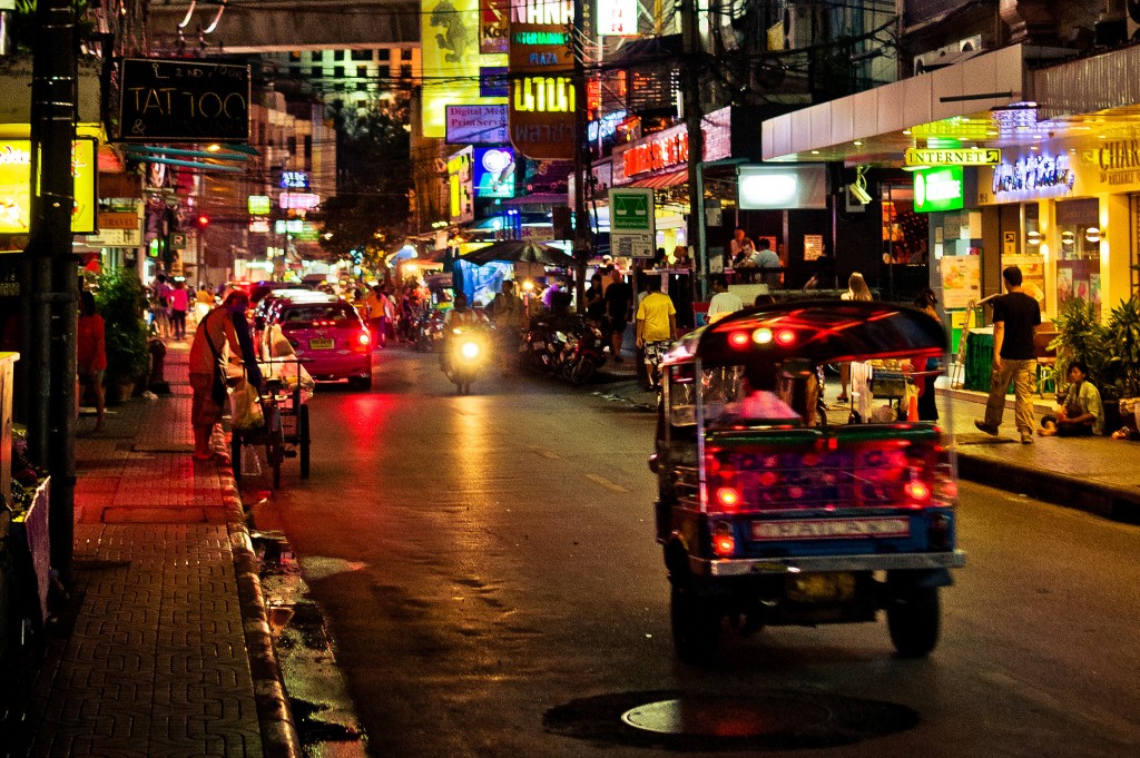 A night out on Sukhumvit Soi 4, near the well-known Nana Entertainment Plaza | © Mark Fischer / Flickr