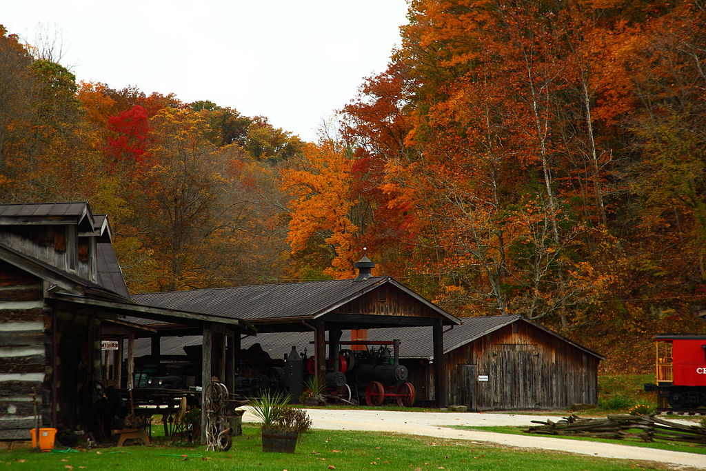 Heritage-farm-old-fashioned-town-wv-pub - West Virginia - ForestWander | © ForestWander/WikiCommons