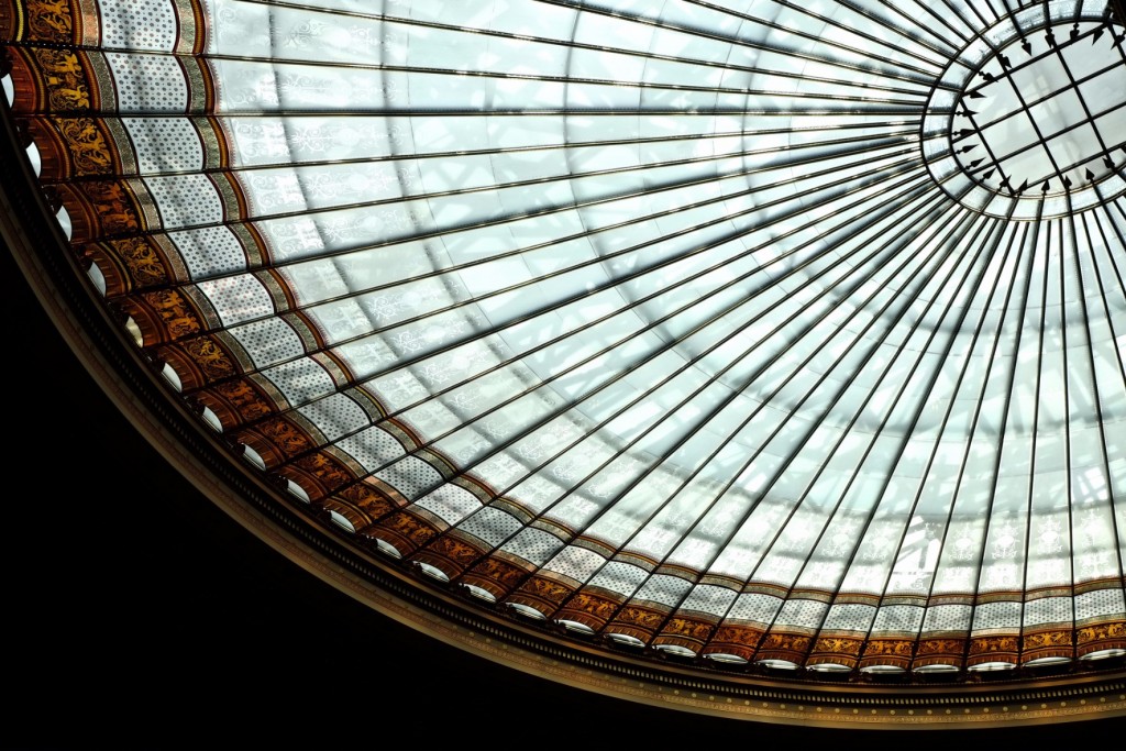 Glass roof of Austria's Parliament building | © Gabriel Hess / Flickr