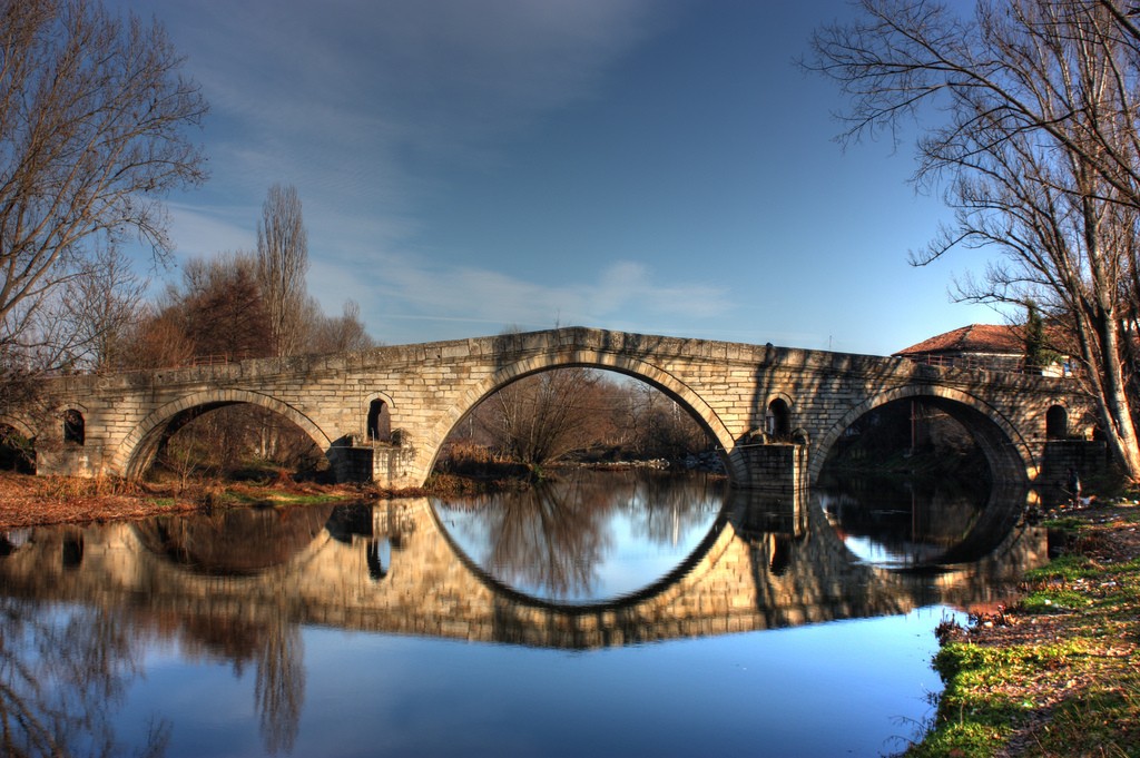 Kadin Bridge in Nevestino I © Klearchos Kapoutsis/Flickr