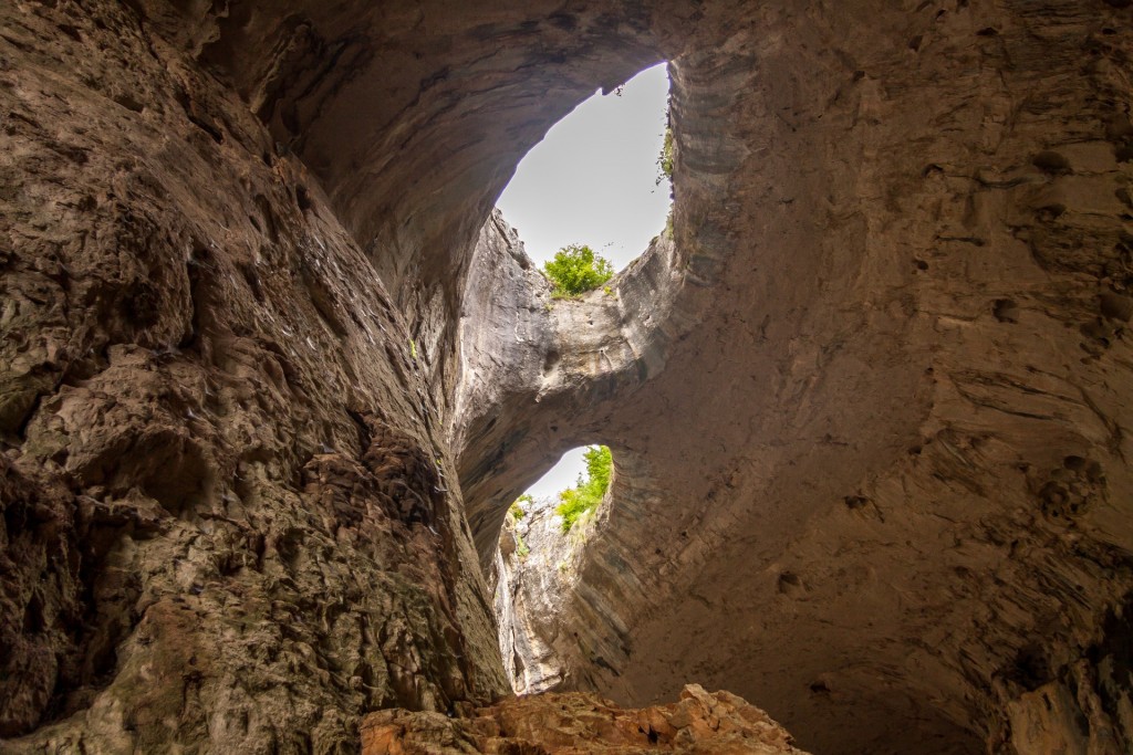 Prohodna Cave I © Pixabay