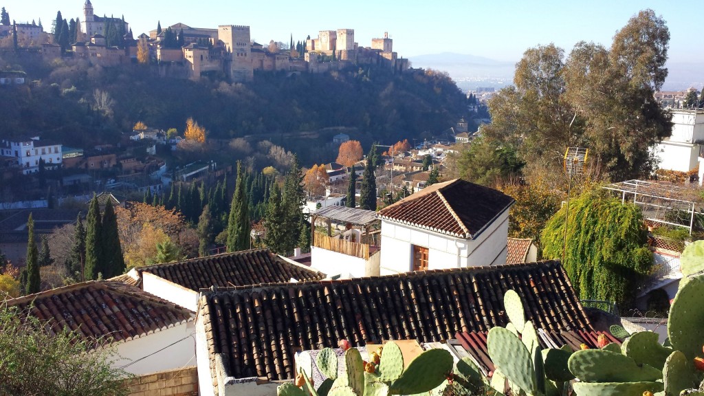 The rooftops of Sacromonte, best explorable by foot; courtesy of Encarni Novillo