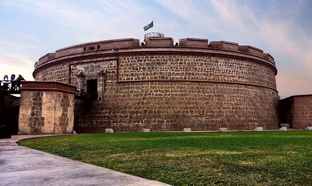 The Real Felipe Fortress|©Carlos Gabriel Gómez Tay/Wikipedia