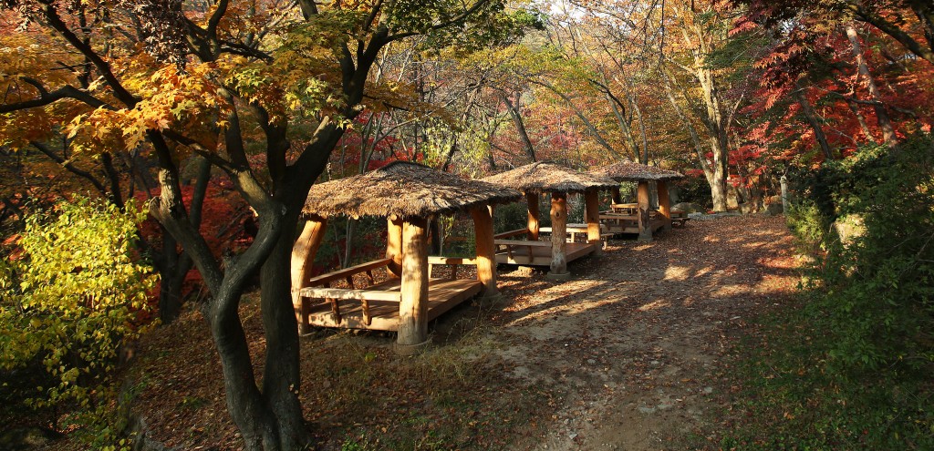 Bukhansan National Park is a place to heal the mind | © KoreaNet / Flickr