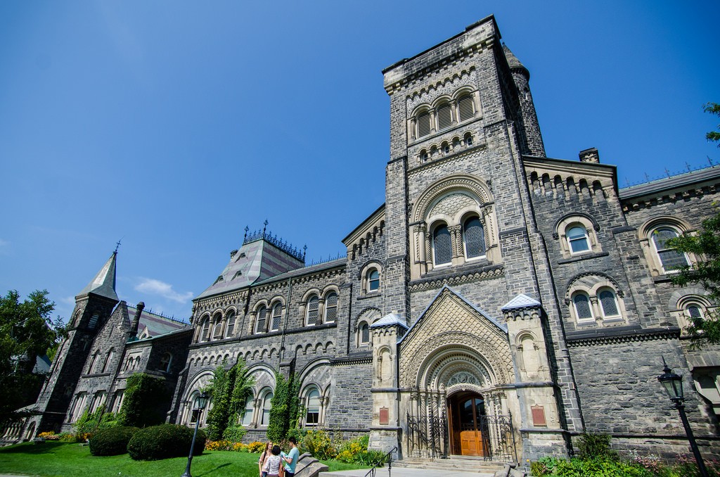 University College at University of Toronto | © Jeff Hitchcock / Flickr 