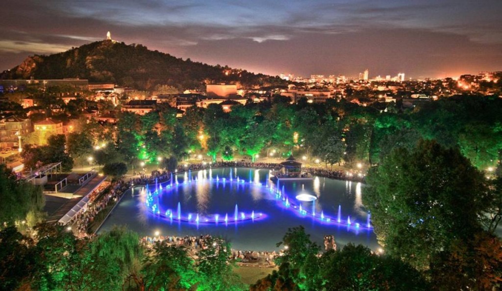 Singing Fountains in Plovdiv | © Jbiznesa/WikiCommons