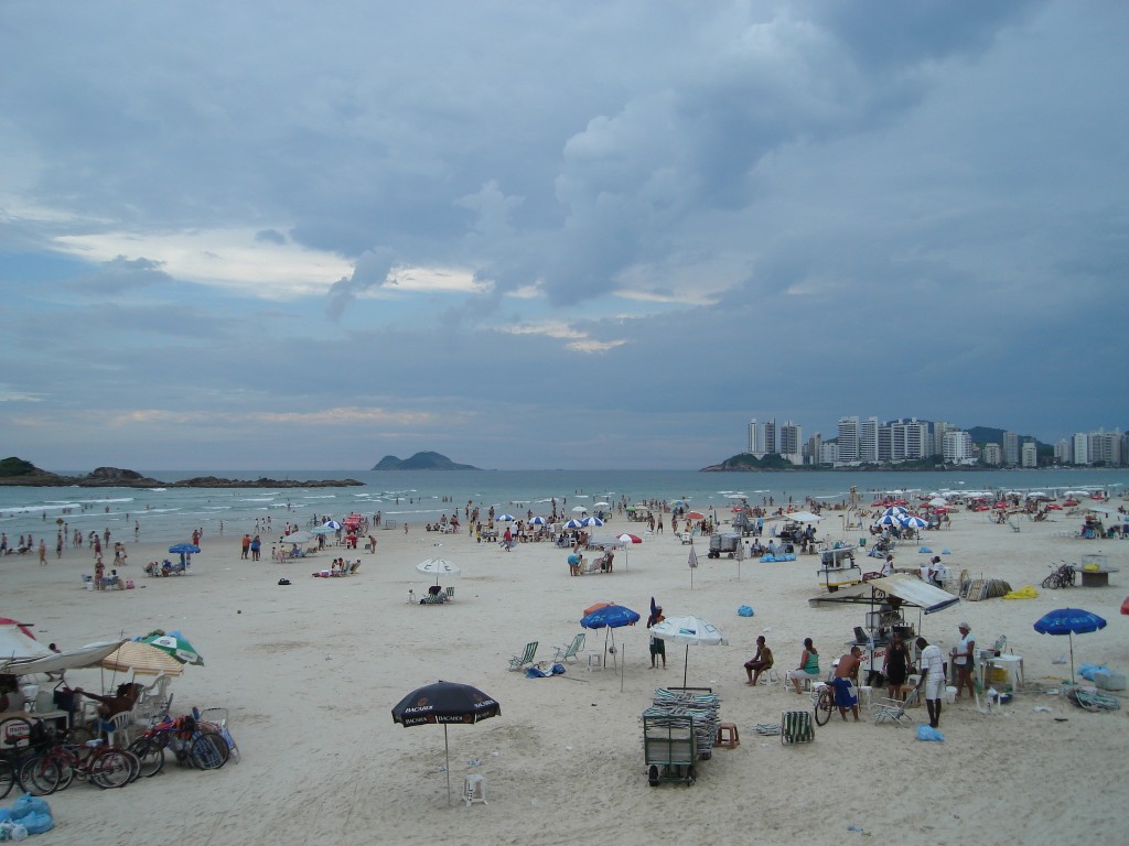 Guaruja Beach São Paulo © Kitty Mamba/Flickr