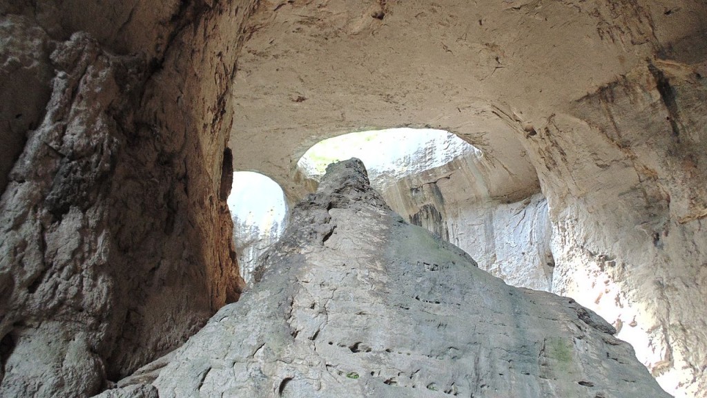 Prohodna Cave | © Izvora/WikiCommons