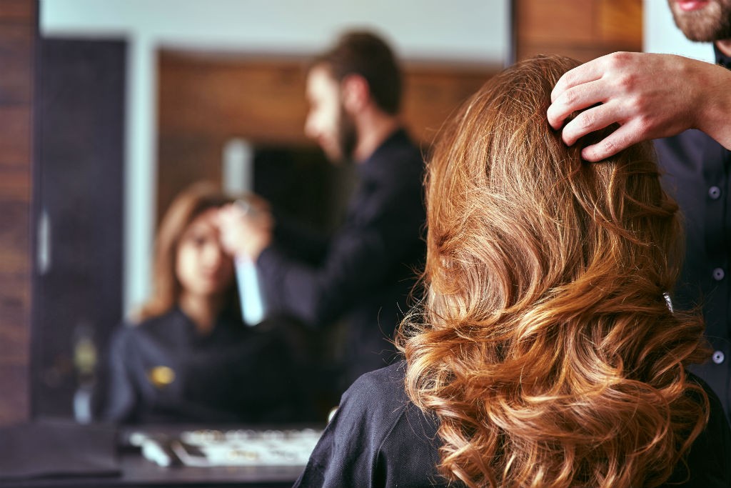 Womens Haircut | © Basyn / Shutterstock