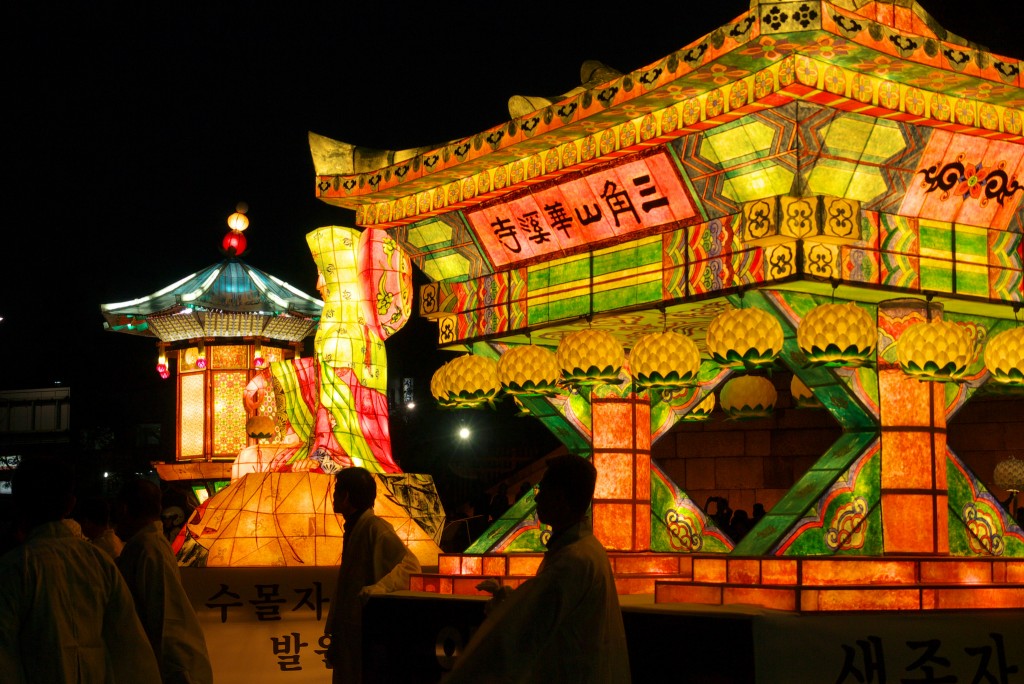 Lotus Lantern Festival | © travel oriented / Flickr