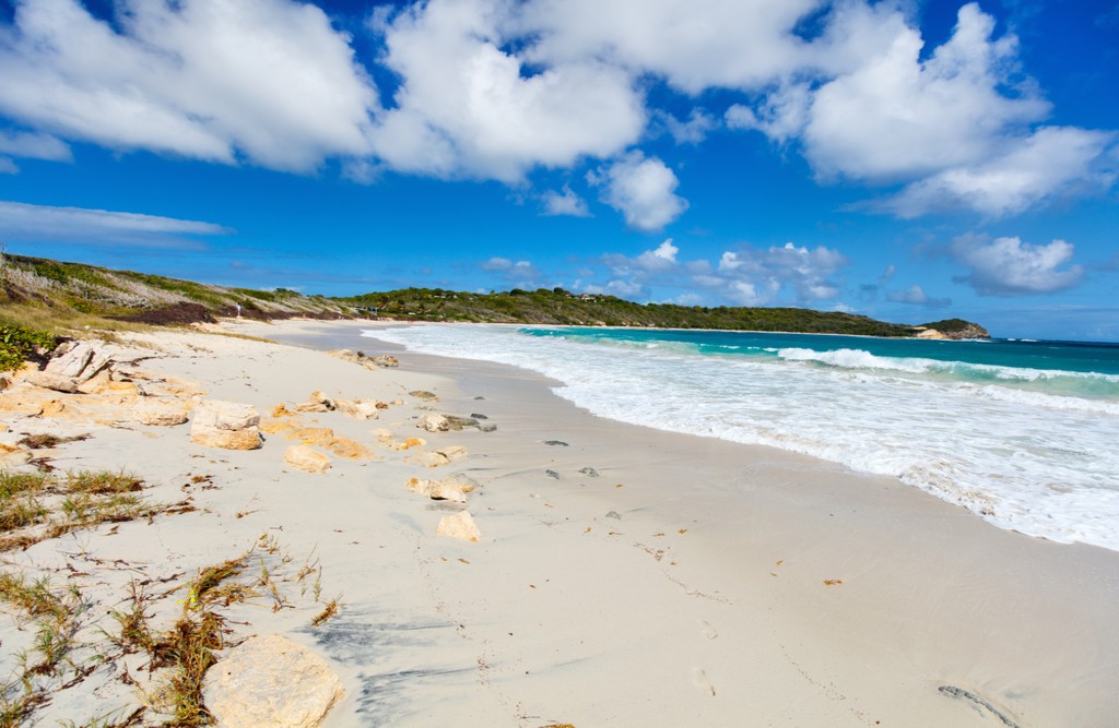 Half Moon Bay, Antigua | © BlueOrange Studio/Shutterstock 