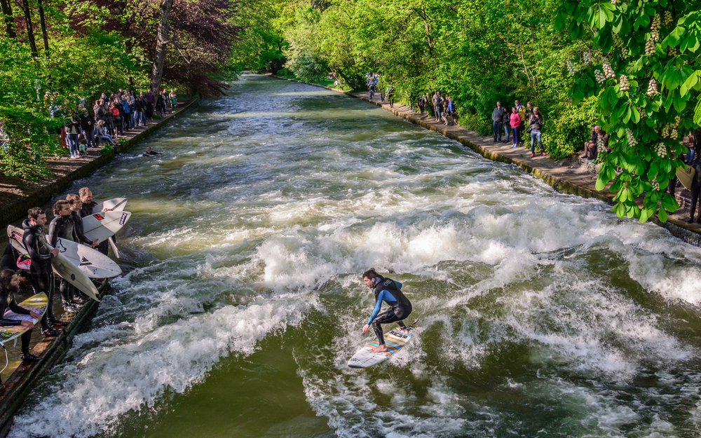 Mid-City Surfing in Munich | © Andrey Shcherbukhin/Shutterstock