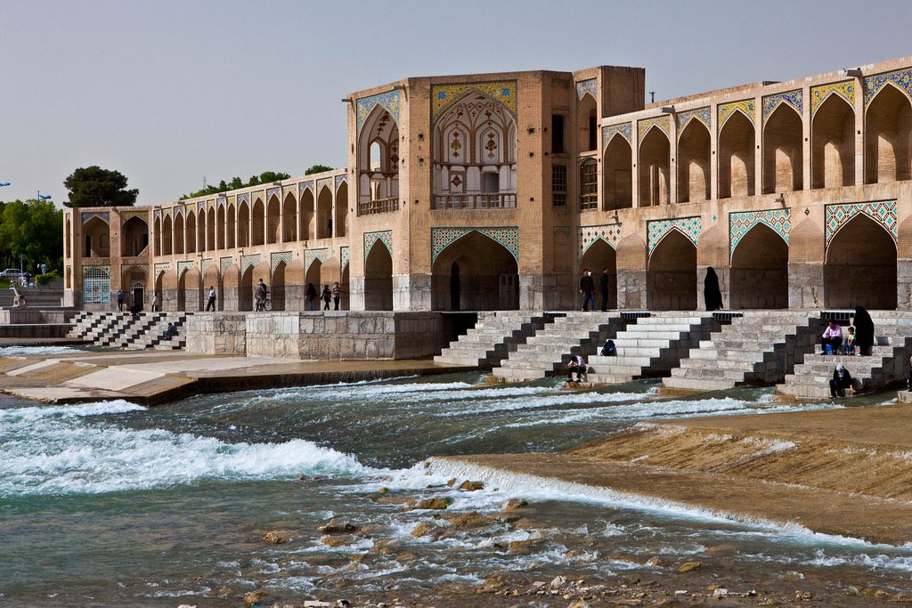 Khaju Bridge has some fine architecture | © Ninara / Flickr