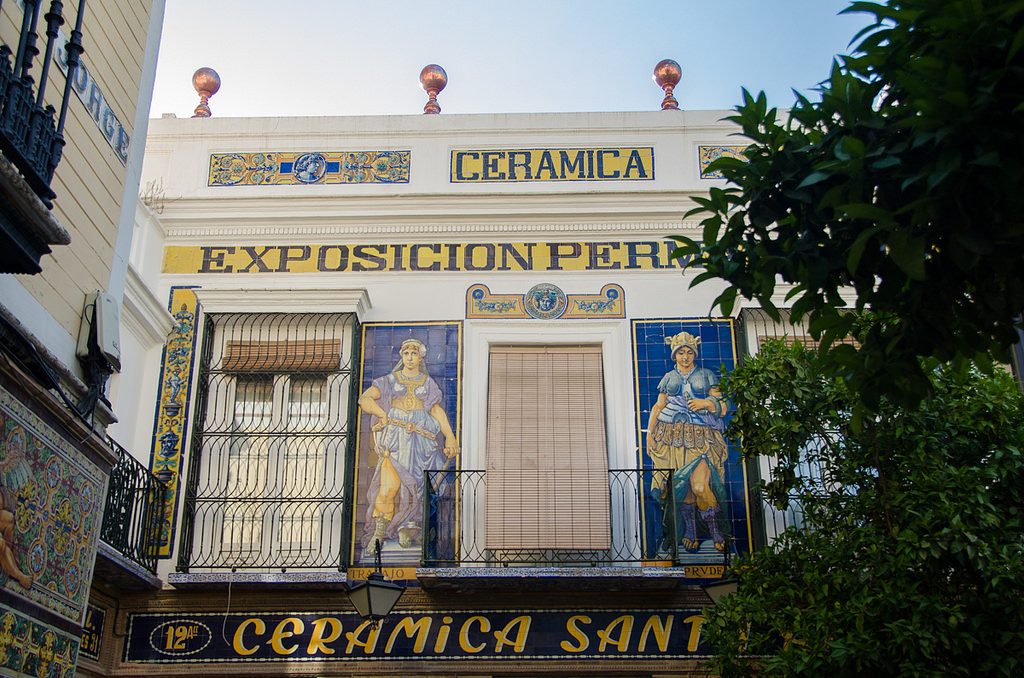 Ceramica Santa Ana in Triana is a great place to buy souvenirs | © Sandra Vallaure / Flickr