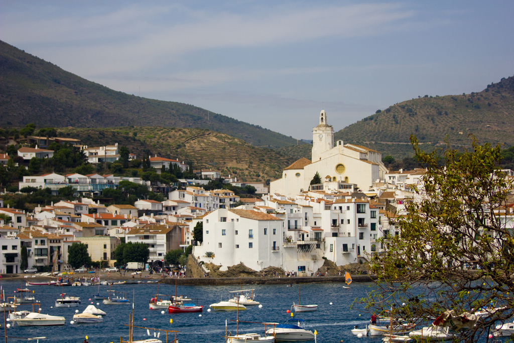 The waterfront in Cadaqués © Pierre-Selim