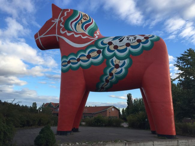 <a href="https://flic.kr/p/AcmqwT">Sweden's biggest Dala horse | © Greger Ravik/Flickr</a>