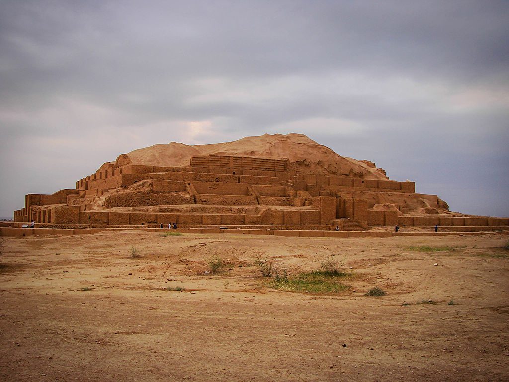Chogha Zanbil is an ancient ziggurat | © Mehdi Zali.K / Wikimedia Commons