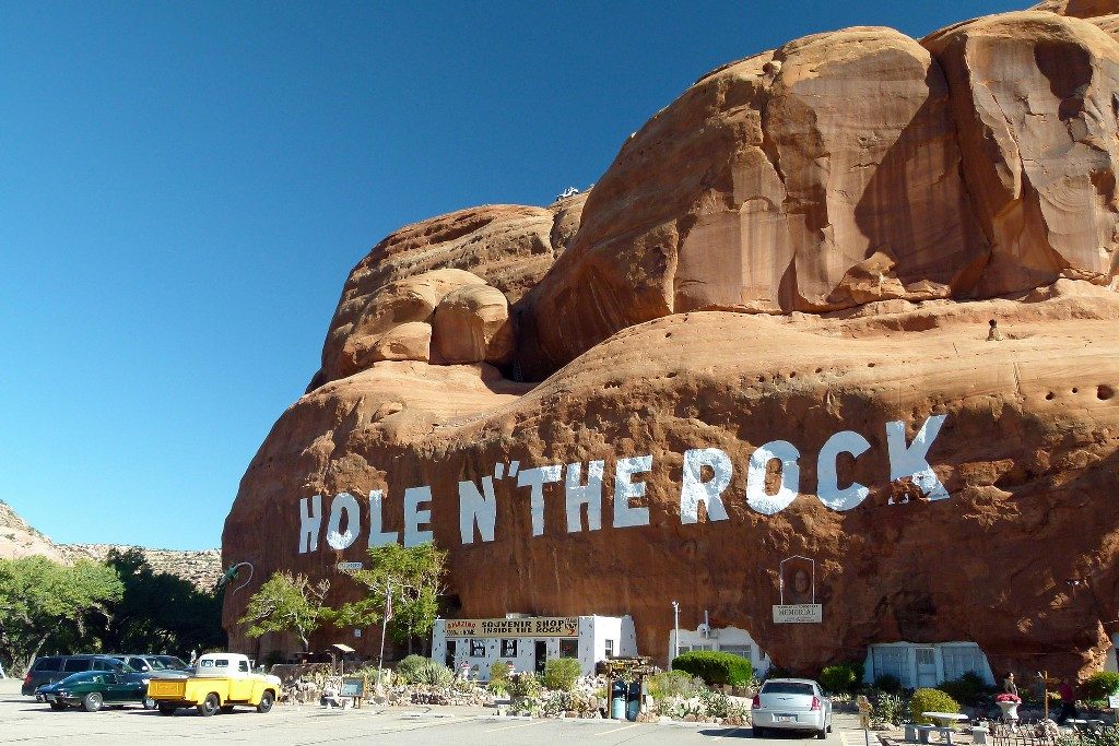 Hole N" the Rock | © penjelly / Flickr