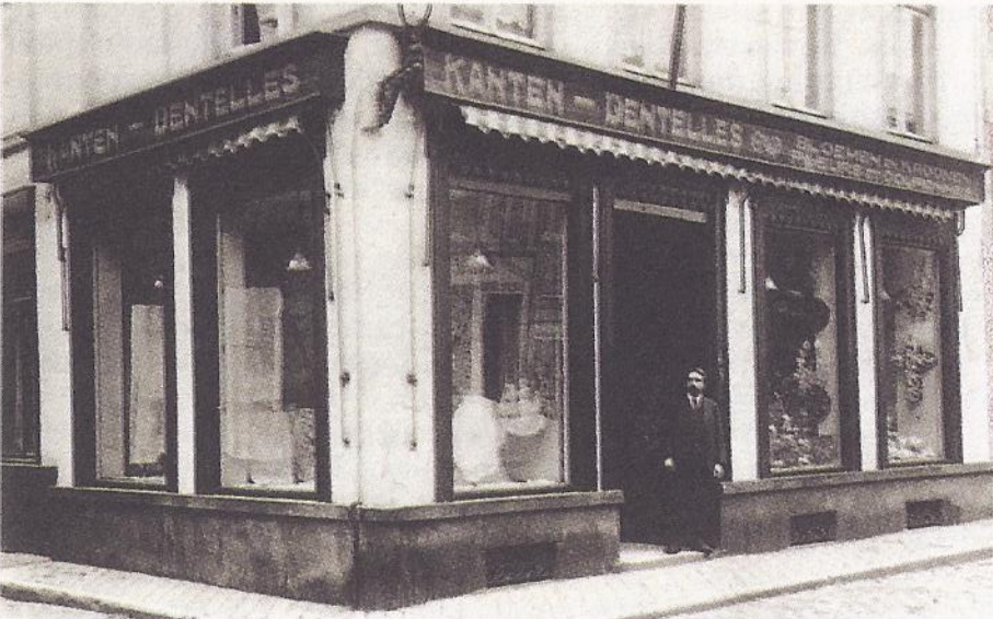 A traditional Belgian laceshop established in 1923 by the Cromheecke family that runs the Antwerps Kantwinkeltje | courtesy of Antwerps Kantwinkeltje