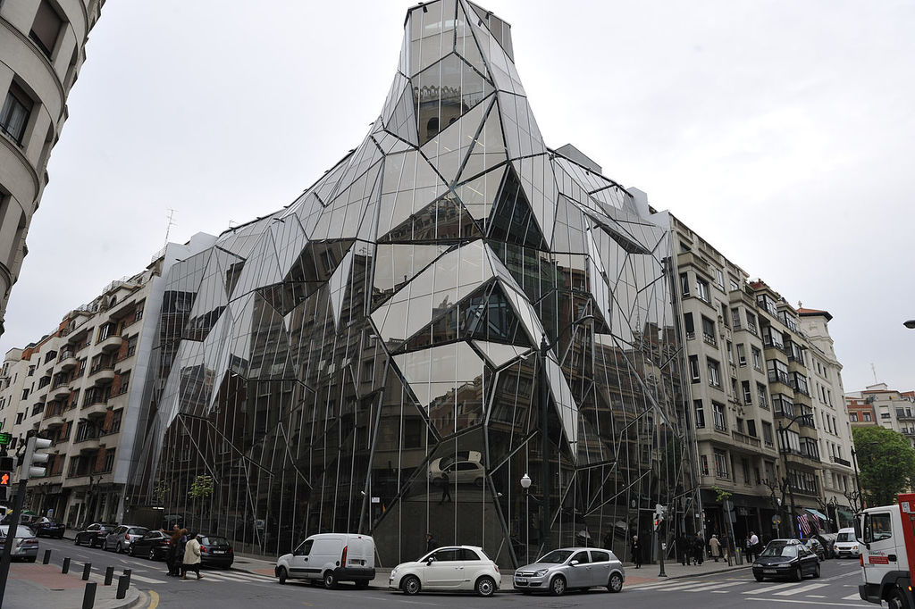 Ministry of Public Health (Osakidetzaren eraikina) Bilbao | ©Mikel Arrazola / Wikimedia Commons