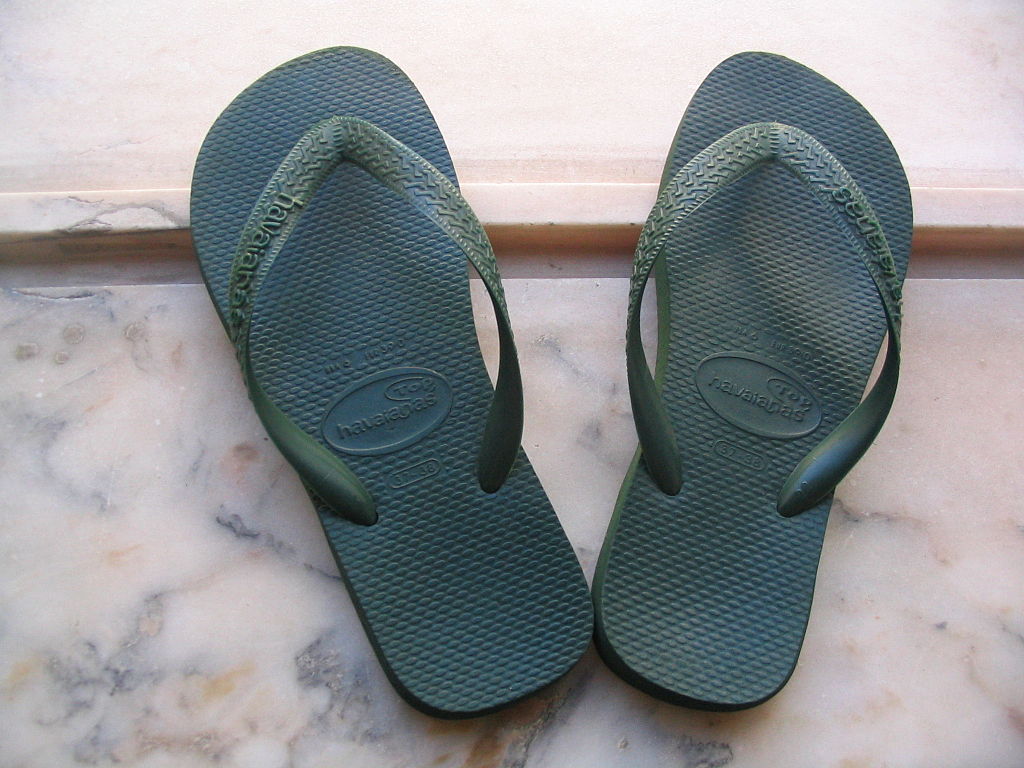 original havaianas slippers price