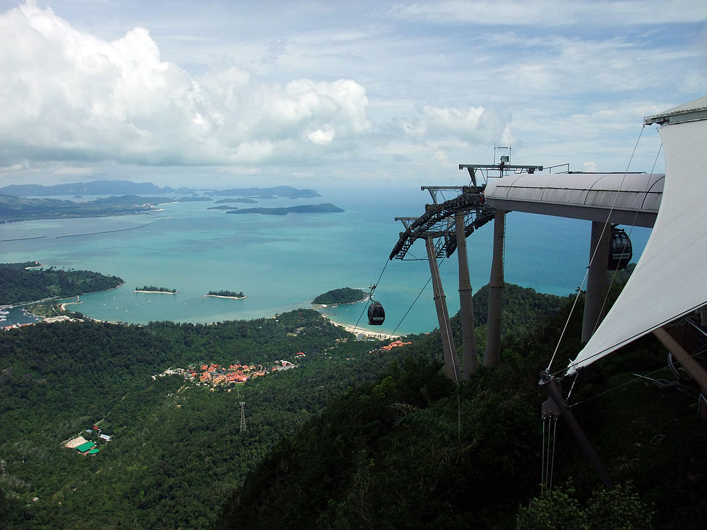 1024px-Langkawi_Cable_Car
