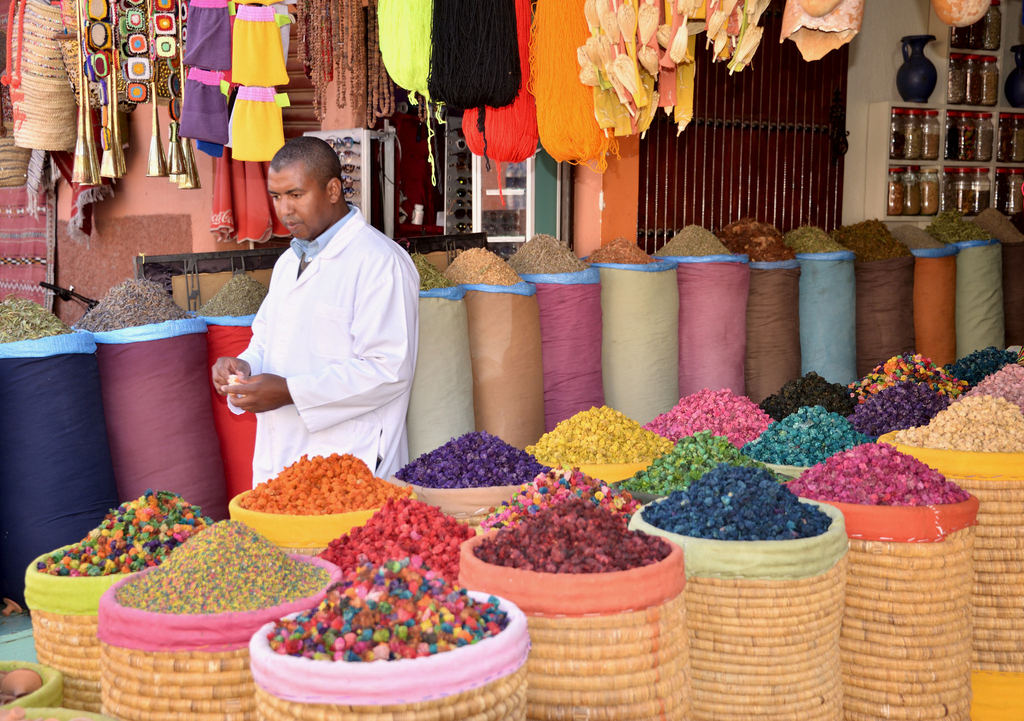 Colourful Moroccan spices at a market | © Eric Bauer / Flickr