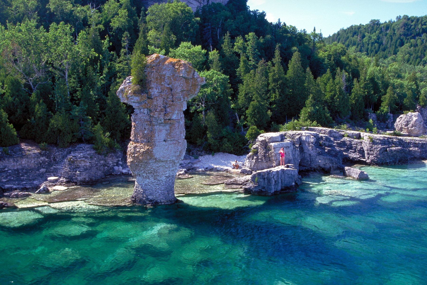 Flowerpot Island | © Ontario Tourism Marketing Partnership Corporation