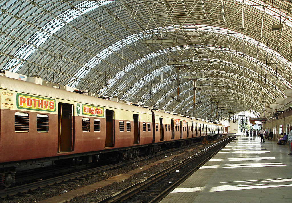 1280px-Thirumayilai_MRTS_station_2