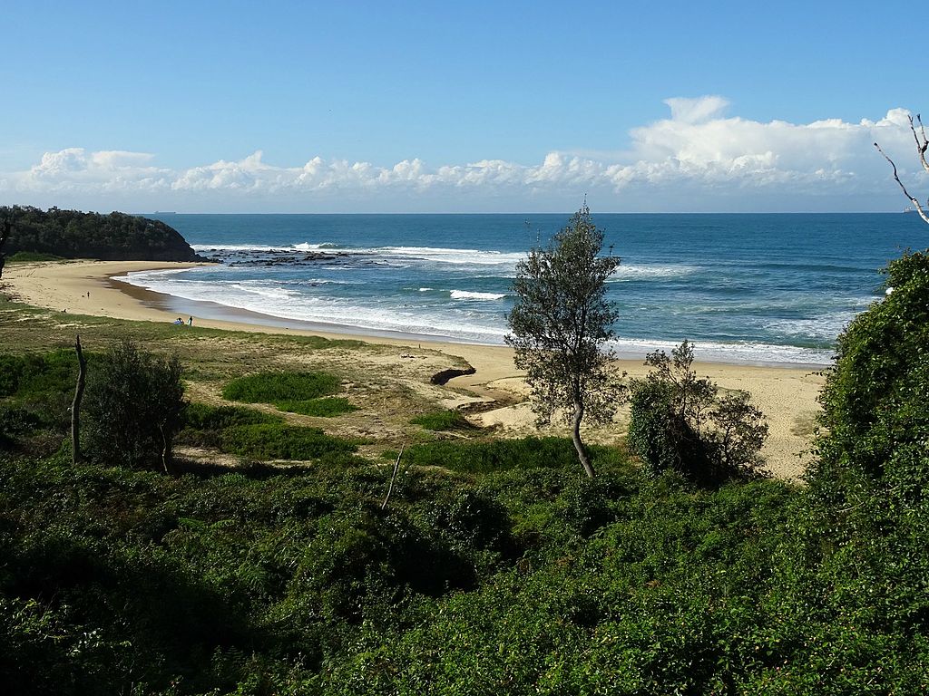 Bateau Bay | © Annette Teng:Wikimedia Commons