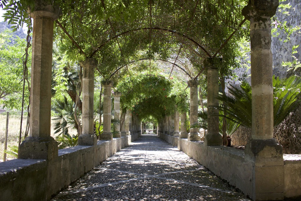 Alfabia Gardens