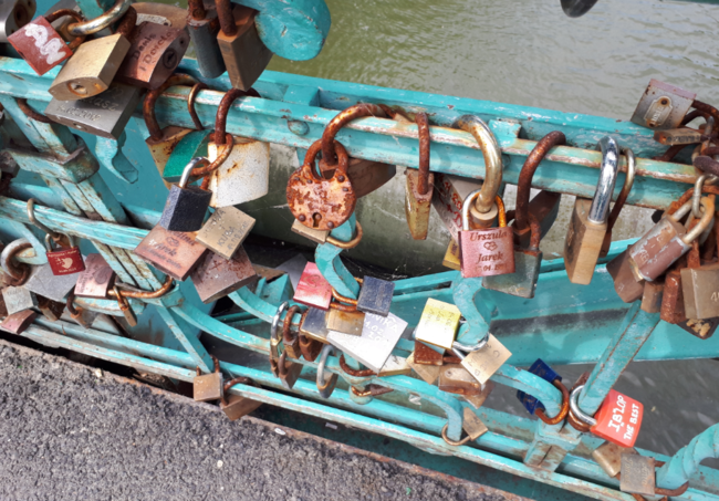 Lovelock bridge