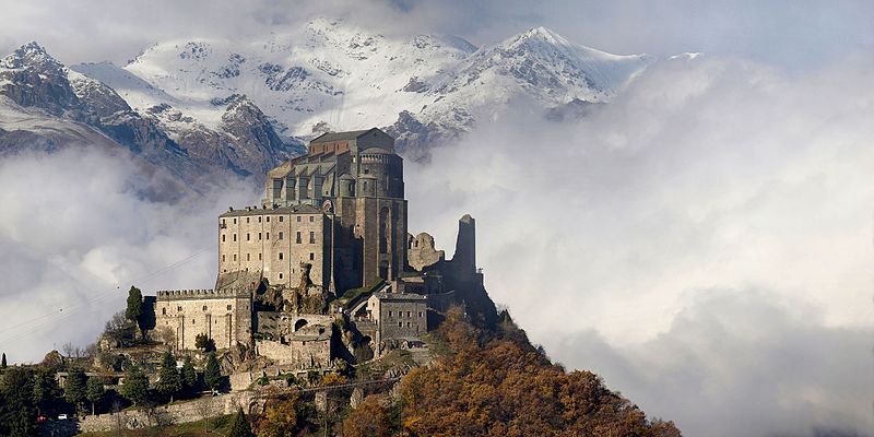 Sacra di San Michele in Autumn | WikiCommons 